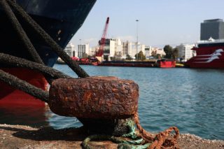Εργατικό ατύχημα στη Ραφήνα - Τραυματίστηκε ναυτικός